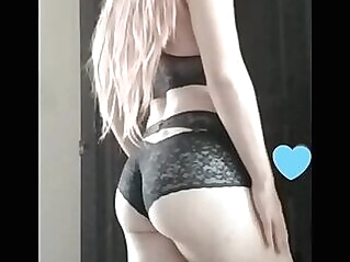 Sexy body and bubble butt shemale  